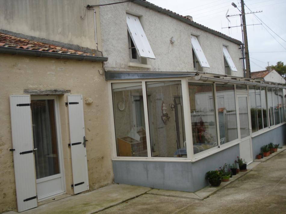 French Property for Sale House (near Saint Jean d'Angely) in Charente
