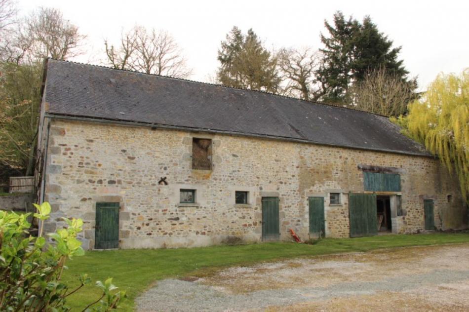 French Property for Sale House (near SAINT PIERRE DES NIDS) in Mayenne
