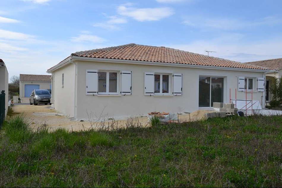 French Property for Sale House (near JARNAC) in Charente, PoitouCharentes
