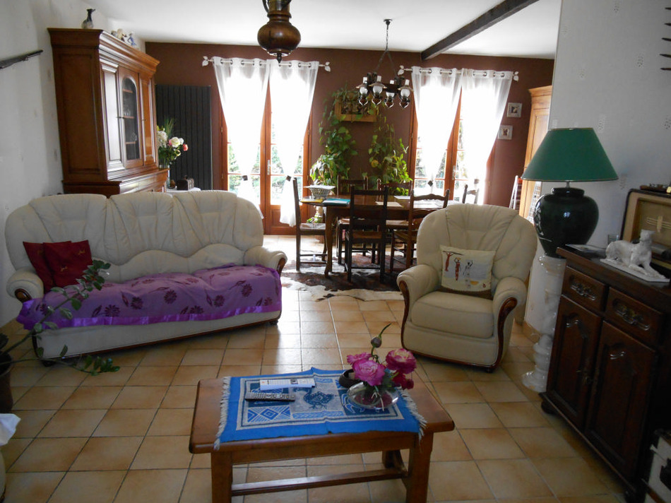 French Property for Sale House (near Saint Jean d'Angely) in Charente