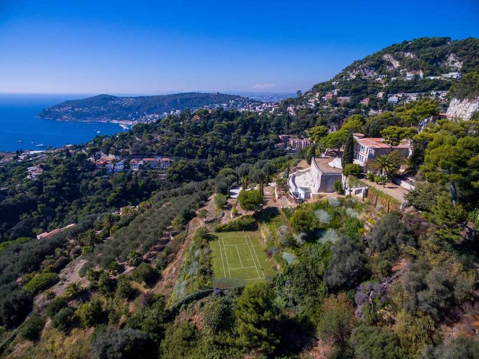 French Property for Sale Villa (near VillefranchesurMer) in Alpes