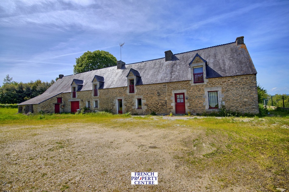 French Property for Sale House (near JOSSELIN) in Morbihan, Brittany