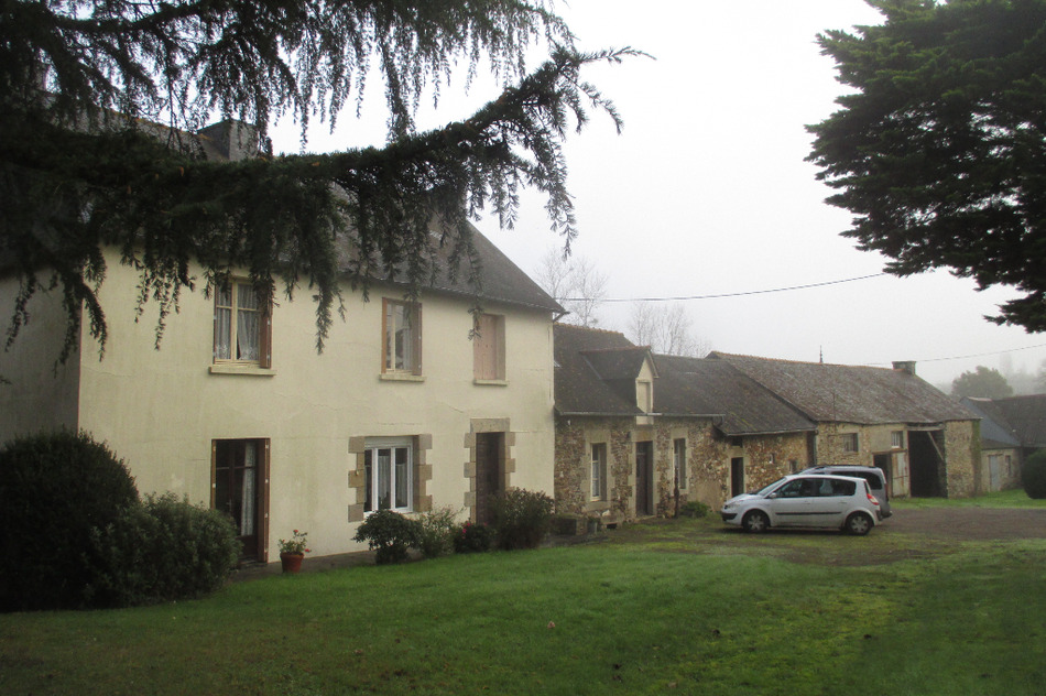 French Property for Sale House (near LOUDEAC) in Côtesd'Armor, Brittany
