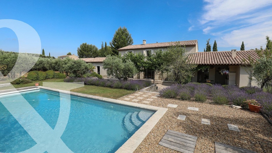 French Property for Sale House (near Eygalières) in BouchesduRhône