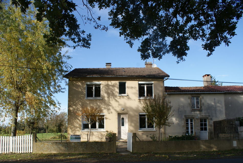 French Property for Sale House (near Vouvant) in Vendée, Loire
