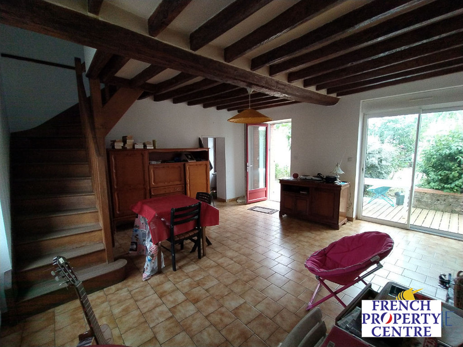 French Property for Sale House (near EVRON) in Mayenne, Loire