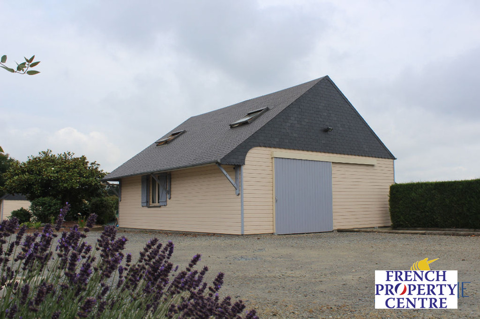 French Property for Sale House (near LAVAL) in Mayenne, Loire