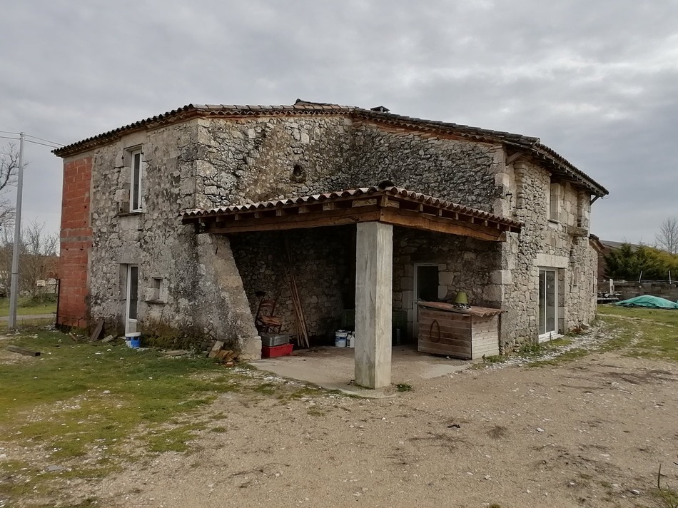 French Property for Sale House (near BourgdeVisa) in