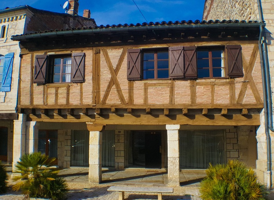 French Property for Sale House (near CAUSSADE) in
