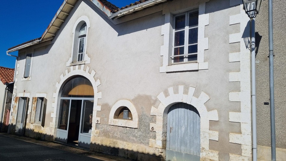 French Property for Sale House (near MILHACDENONTRON) in Dordogne