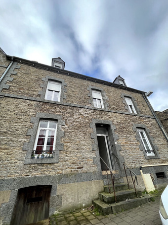 Property Main Photo