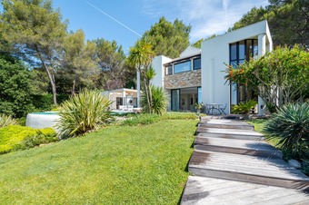 Property Main Photo