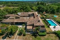 9 Bed. Property, Near Vélines in Dordogne