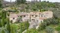 7 Bed. Property, Near Gordes in Vaucluse