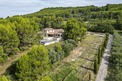 10 Bed. Vineyard, Near MAZAN in Vaucluse